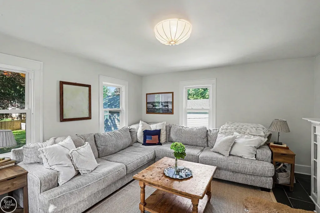 149 Pleasant Street Romeo Village MI 48065