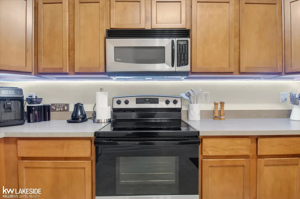 4050 Radcliff Drive Canton Charter Township MI 48188