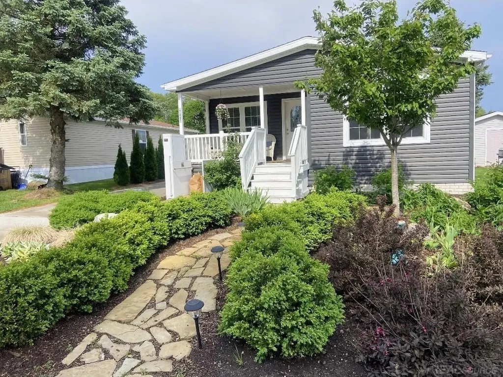 7122 Belmont Lane Hamburg Township MI 48189