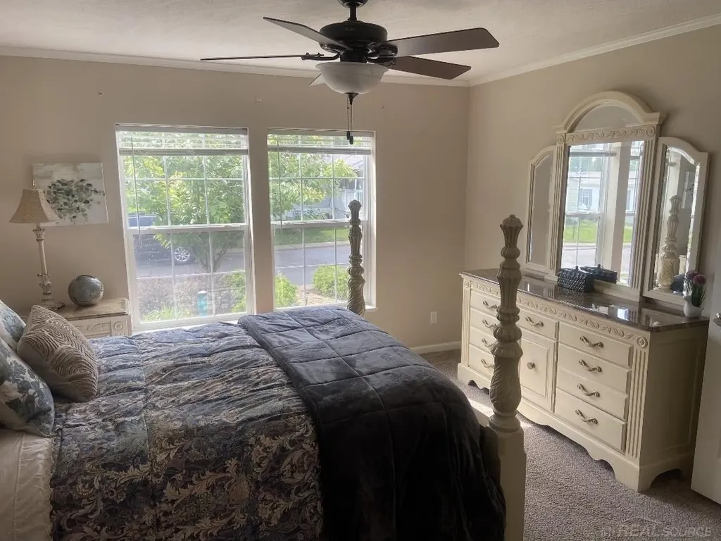 7122 Belmont Lane Hamburg Township MI 48189