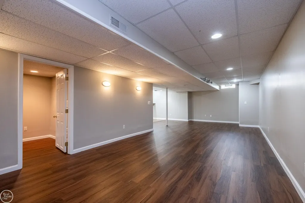 57667 Yorkshire Court Washington Township MI 48094