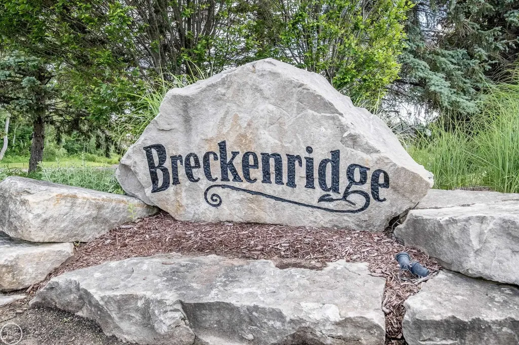 57667 Yorkshire Court Washington Township MI 48094