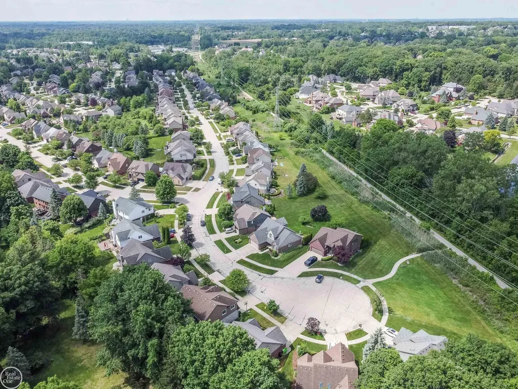 57667 Yorkshire Court Washington Township MI 48094