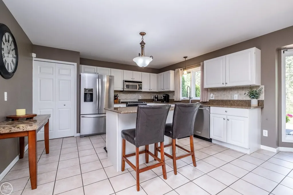 57667 Yorkshire Court Washington Township MI 48094