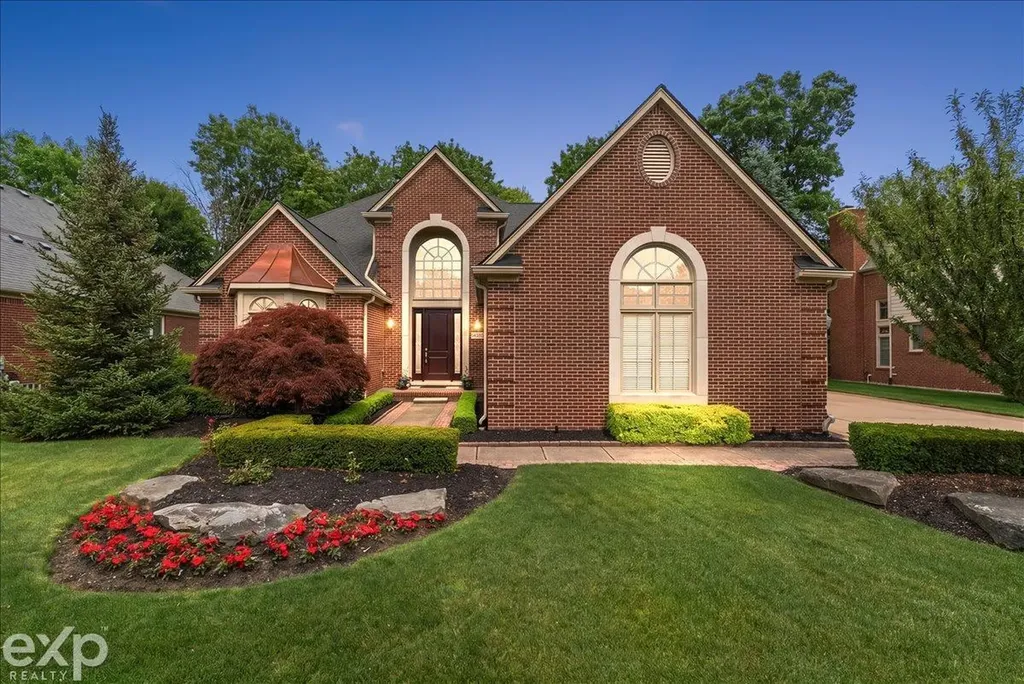 54380 Sassafras Drive Shelby Charter Township MI 48315