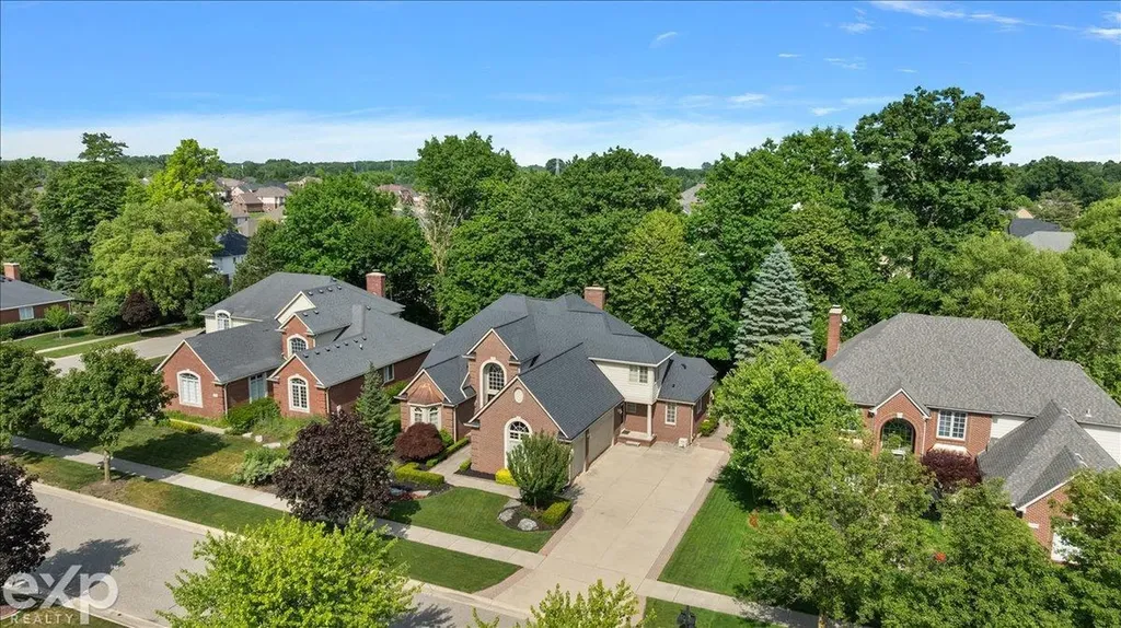 54380 Sassafras Drive Shelby Charter Township MI 48315