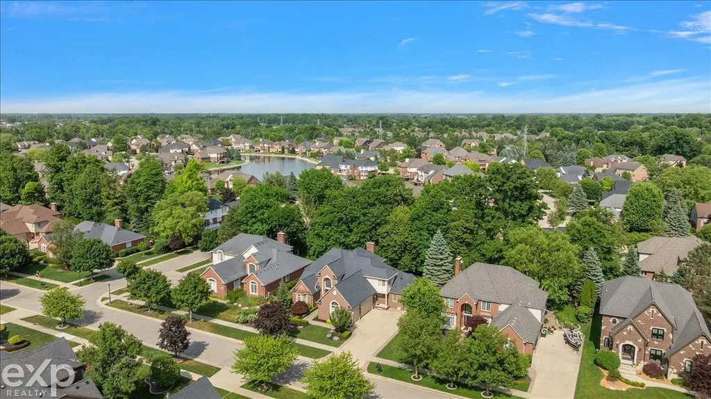 54380 Sassafras Drive Shelby Charter Township MI 48315