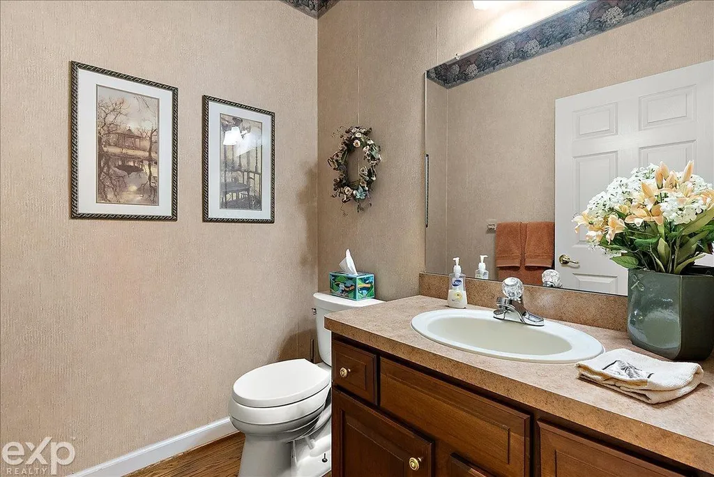 54380 Sassafras Drive Shelby Charter Township MI 48315