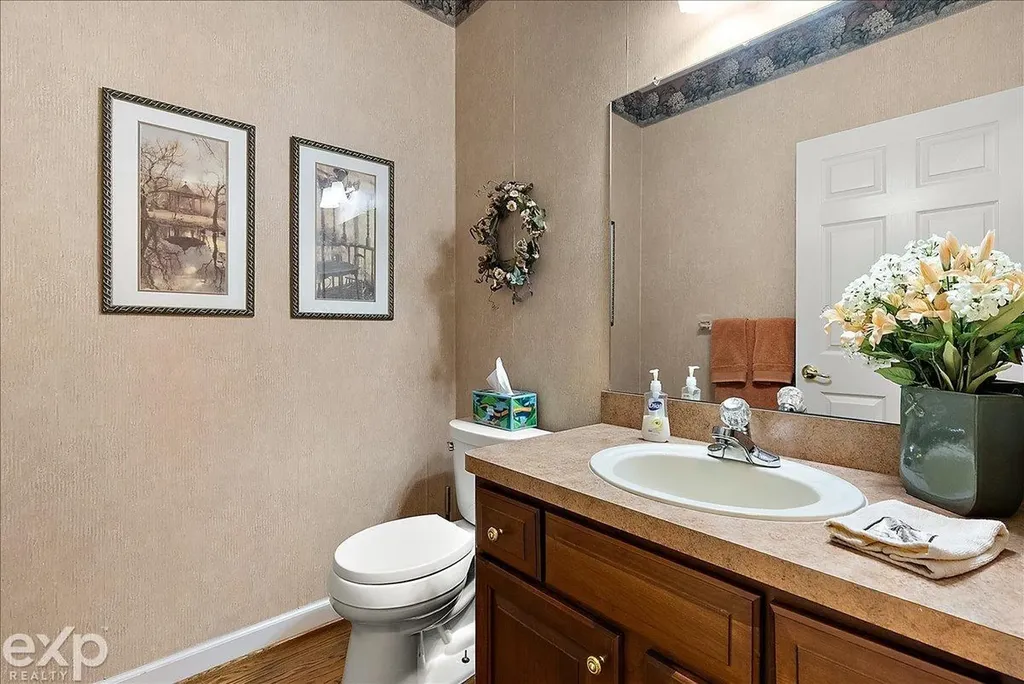 54380 Sassafras Drive Shelby Charter Township MI 48315