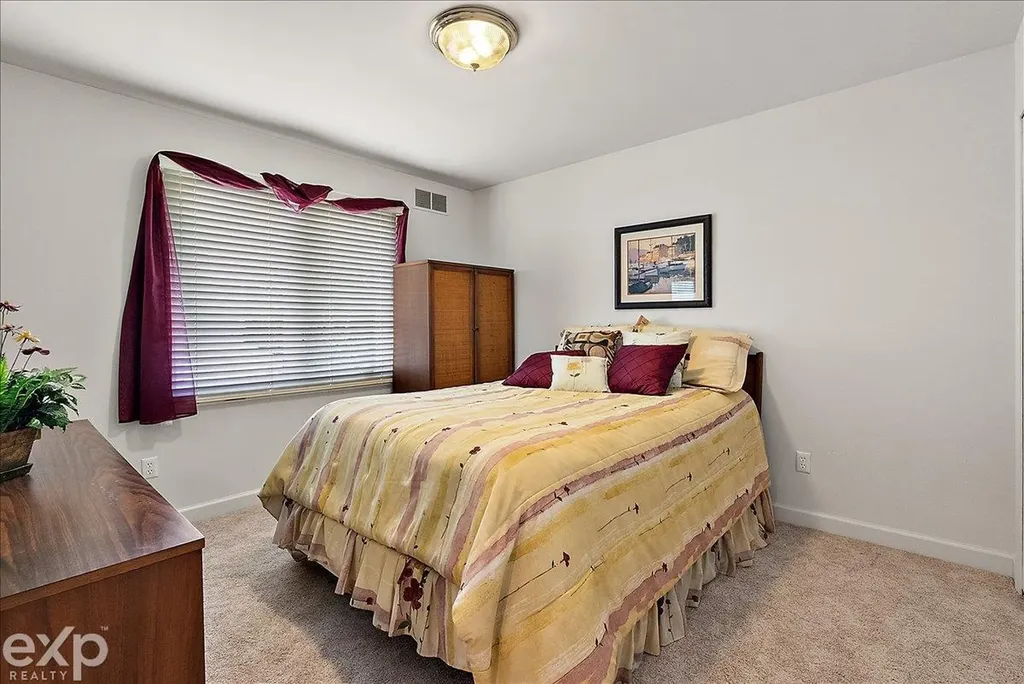 54380 Sassafras Drive Shelby Charter Township MI 48315