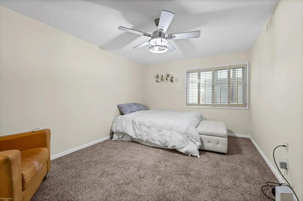 417 Country Club Drive St. Clair Shores City MI 48082
