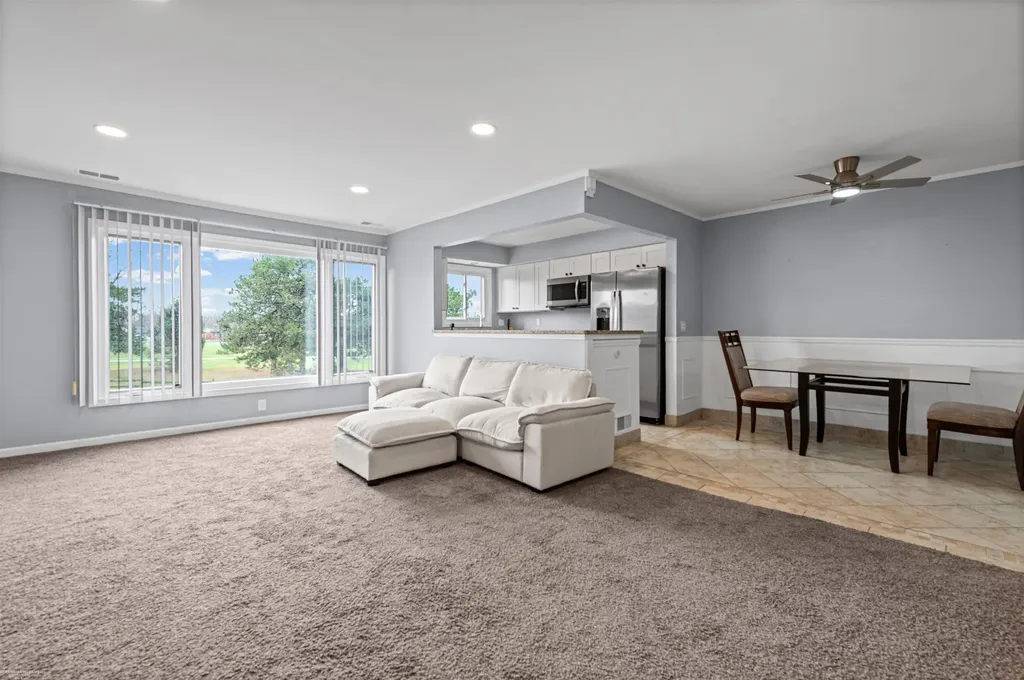 417 Country Club Drive St. Clair Shores City MI 48082