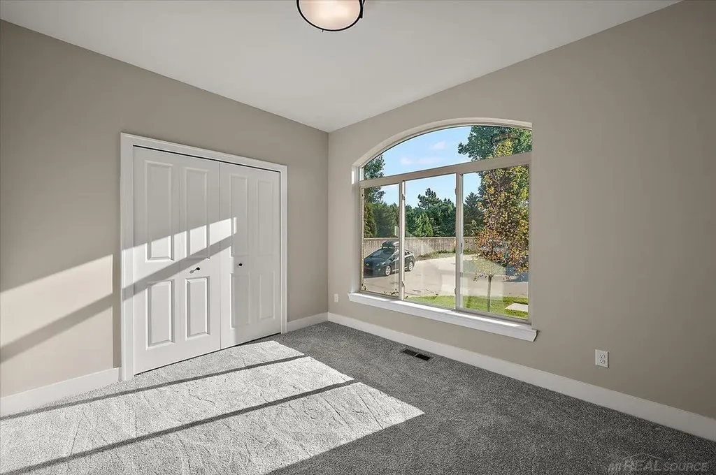 56689 Via Bellano Street Macomb Township MI 48042