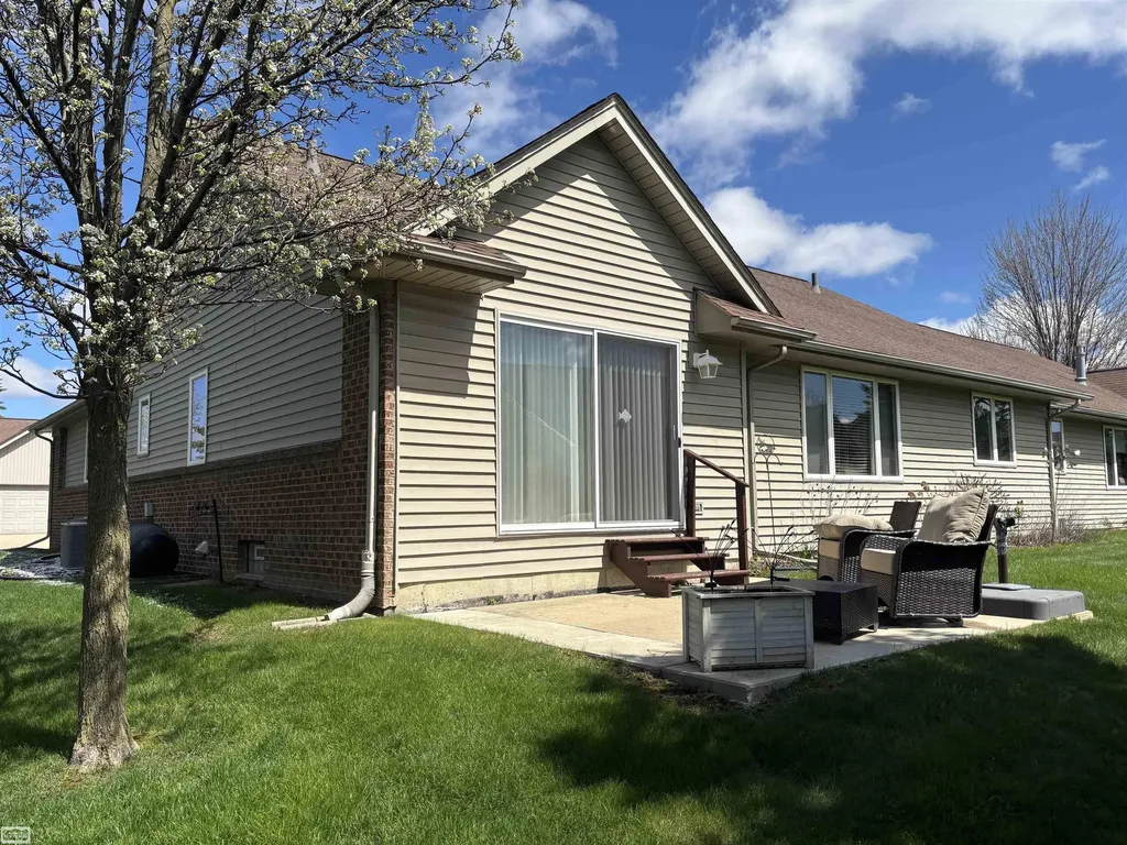 34904 Chickadee Ridge Richmond City MI 48062