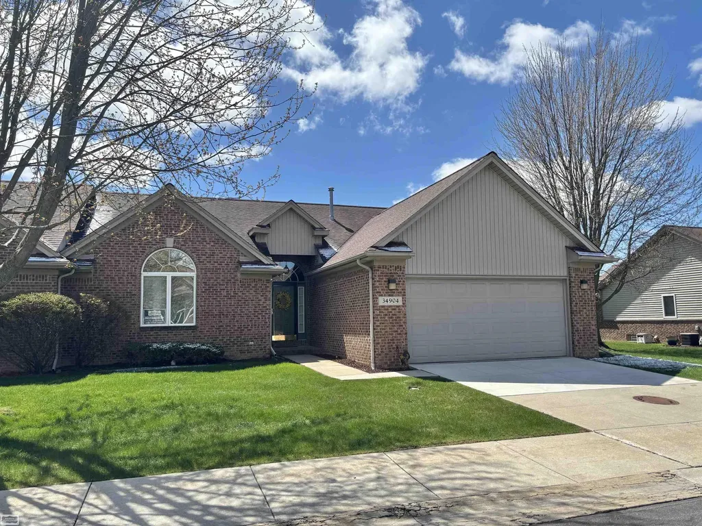 34904 Chickadee Ridge Richmond City MI 48062