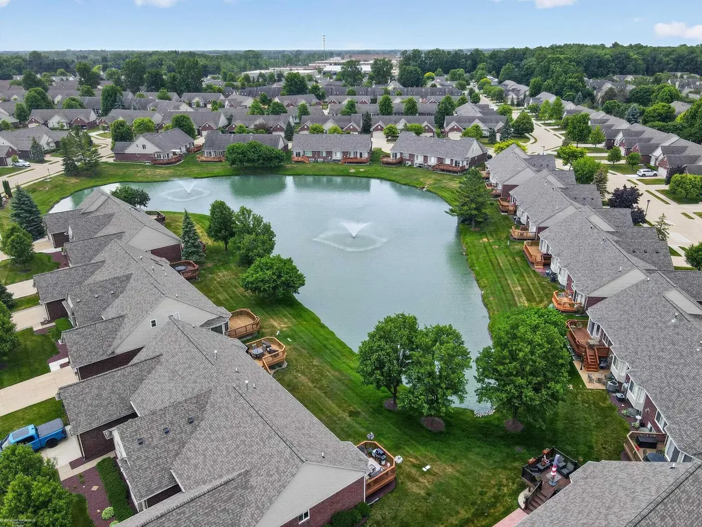 52688 Sable Drive Macomb Township MI 48042