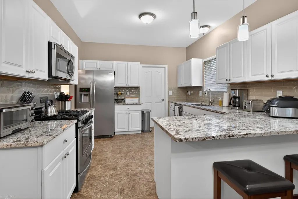 52688 Sable Drive Macomb Township MI 48042