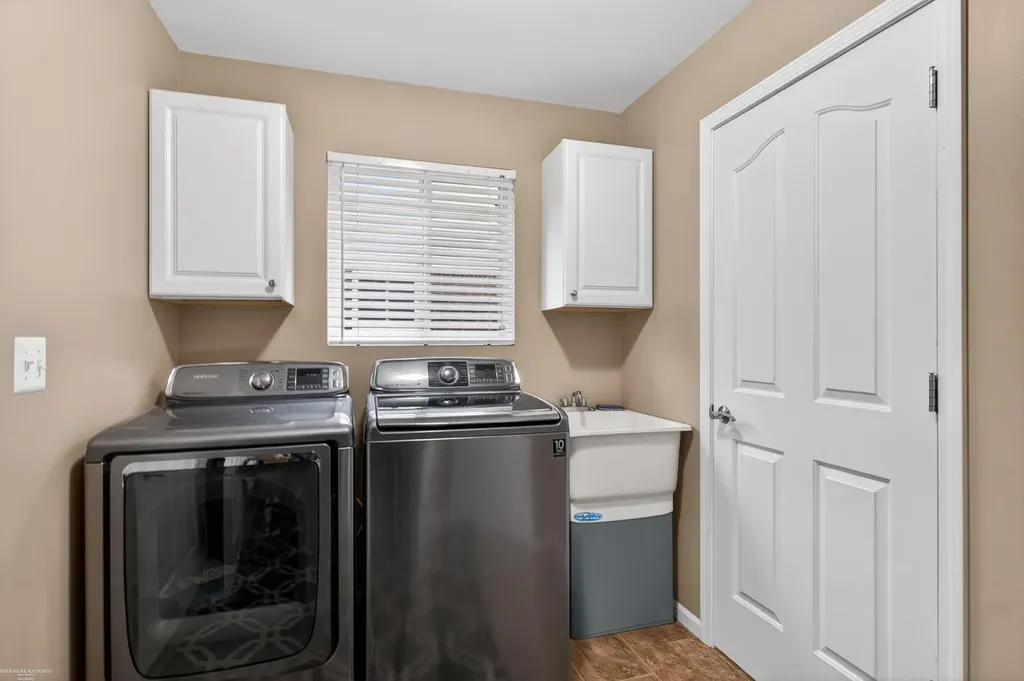 52688 Sable Drive Macomb Township MI 48042