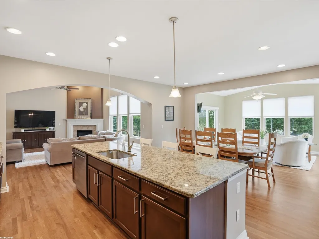 49090 Camarosa Lane Macomb Township MI 48044