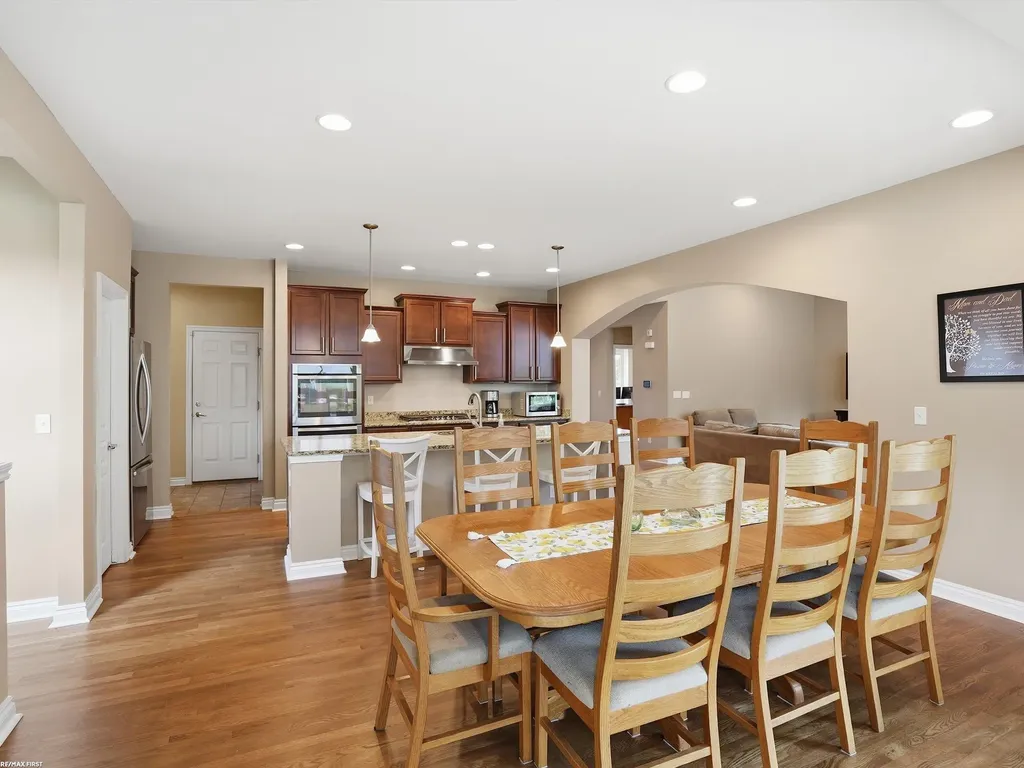 49090 Camarosa Lane Macomb Township MI 48044