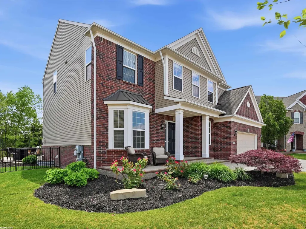 49090 Camarosa Lane Macomb Township MI 48044