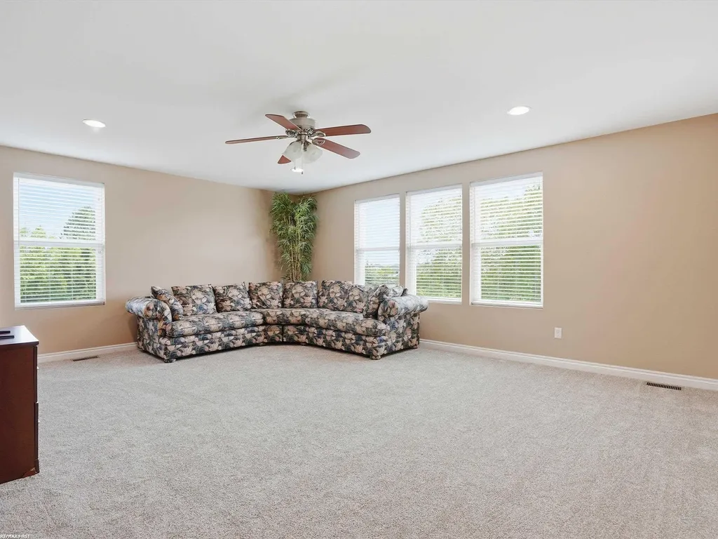 49090 Camarosa Lane Macomb Township MI 48044