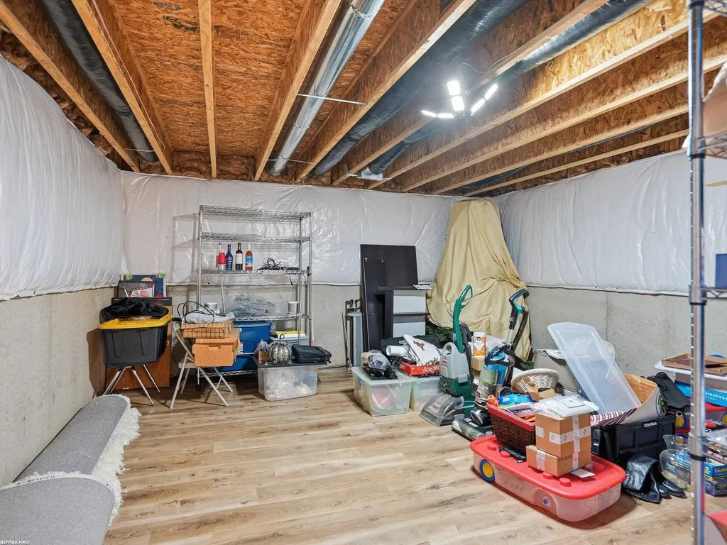 49090 Camarosa Lane Macomb Township MI 48044