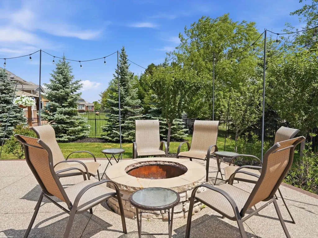 49090 Camarosa Lane Macomb Township MI 48044