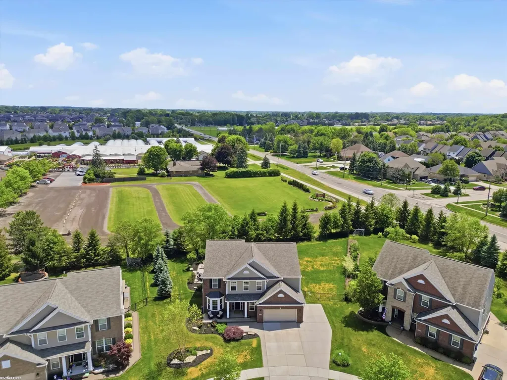 49090 Camarosa Lane Macomb Township MI 48044