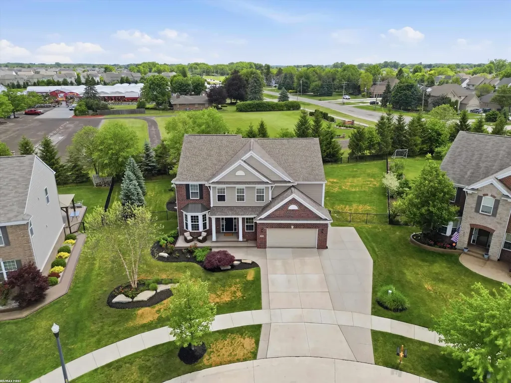 49090 Camarosa Lane Macomb Township MI 48044