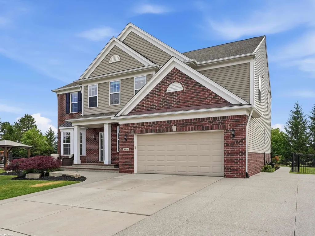 49090 Camarosa Lane Macomb Township MI 48044