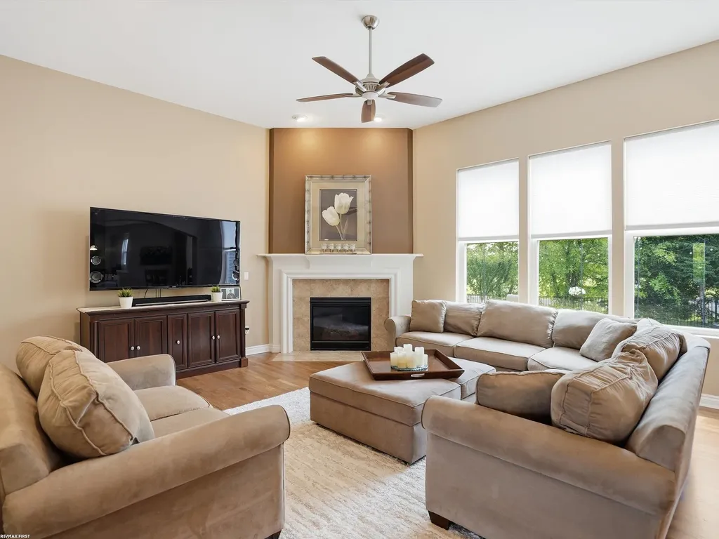 49090 Camarosa Lane Macomb Township MI 48044