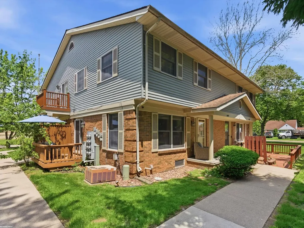 51409 Ashley Street New Baltimore City MI 48047