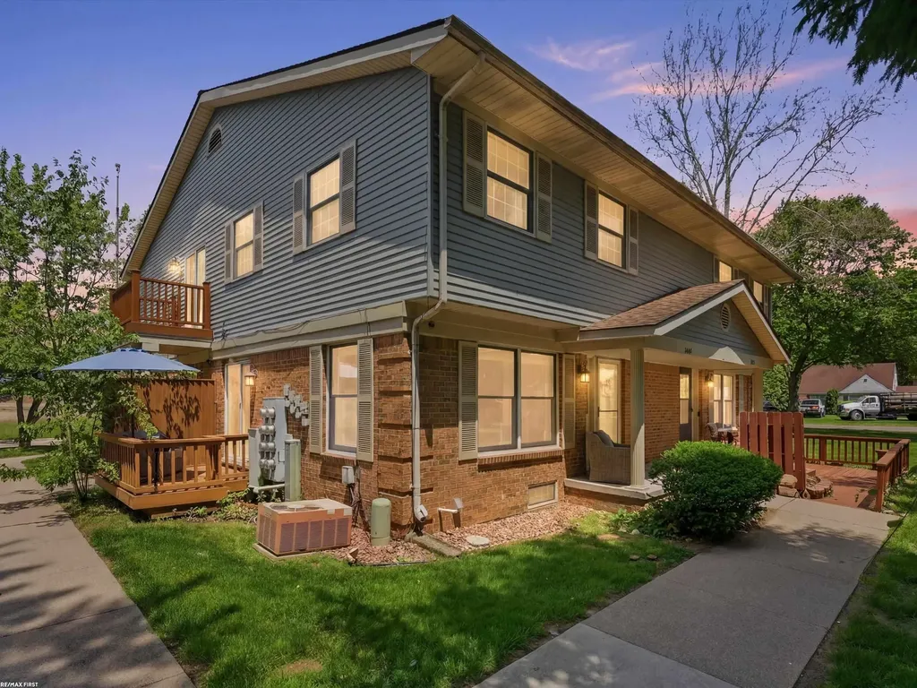 51409 Ashley Street New Baltimore City MI 48047