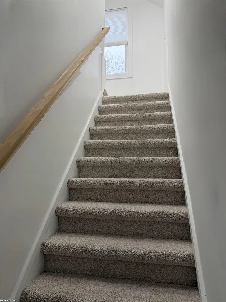608 S Edgeworth Avenue Royal Oak City MI 48067
