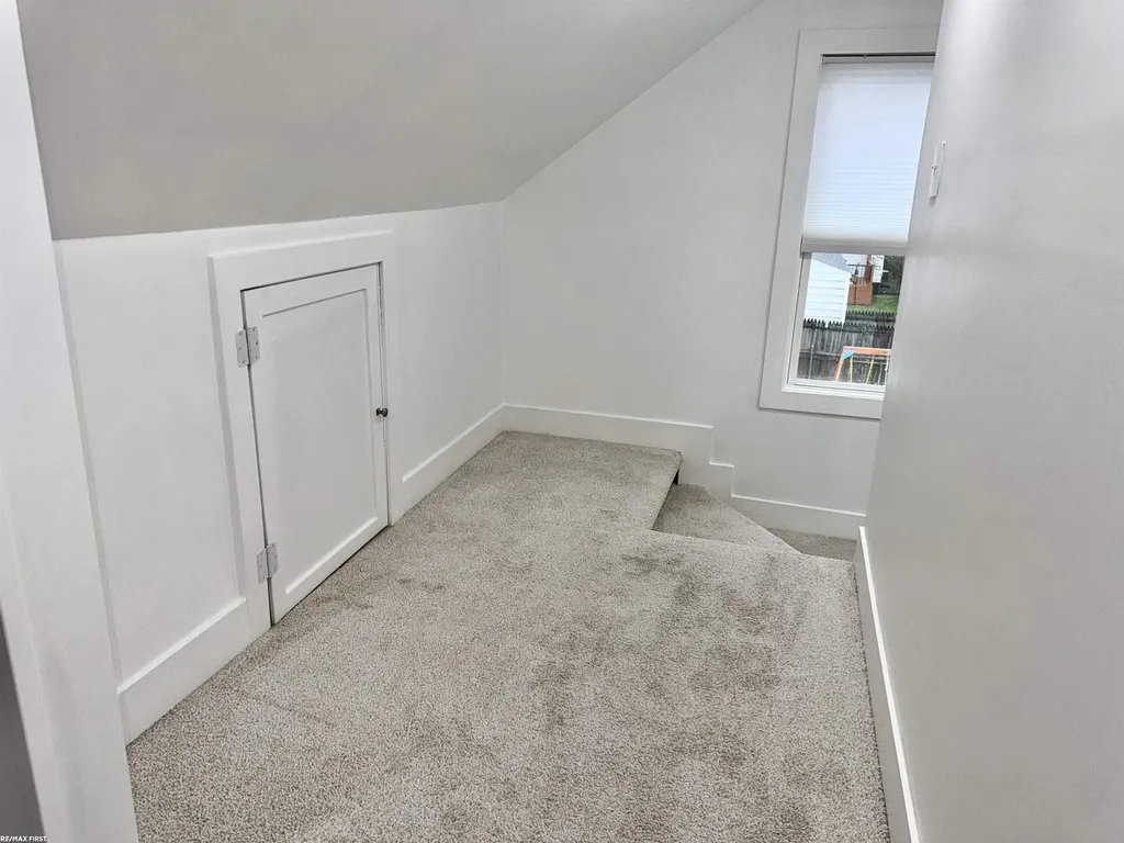 608 S Edgeworth Avenue Royal Oak City MI 48067