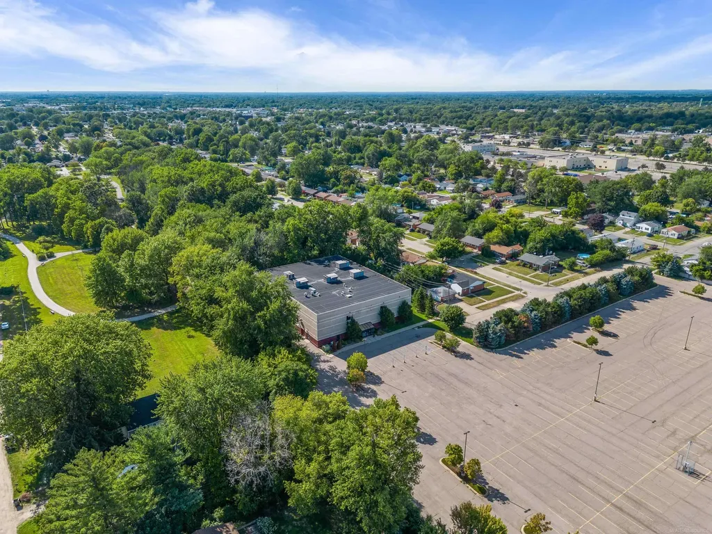 34375 S Gratiot Avenue Clinton Charter Township MI 48035