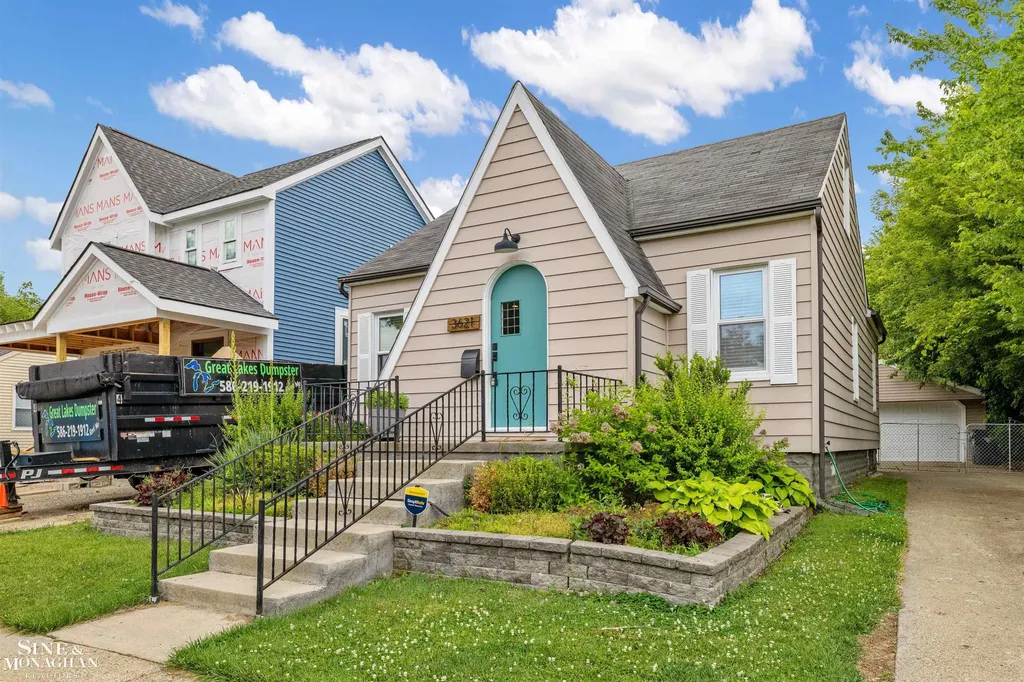 3621 Buckingham Avenue Berkley City MI 48072