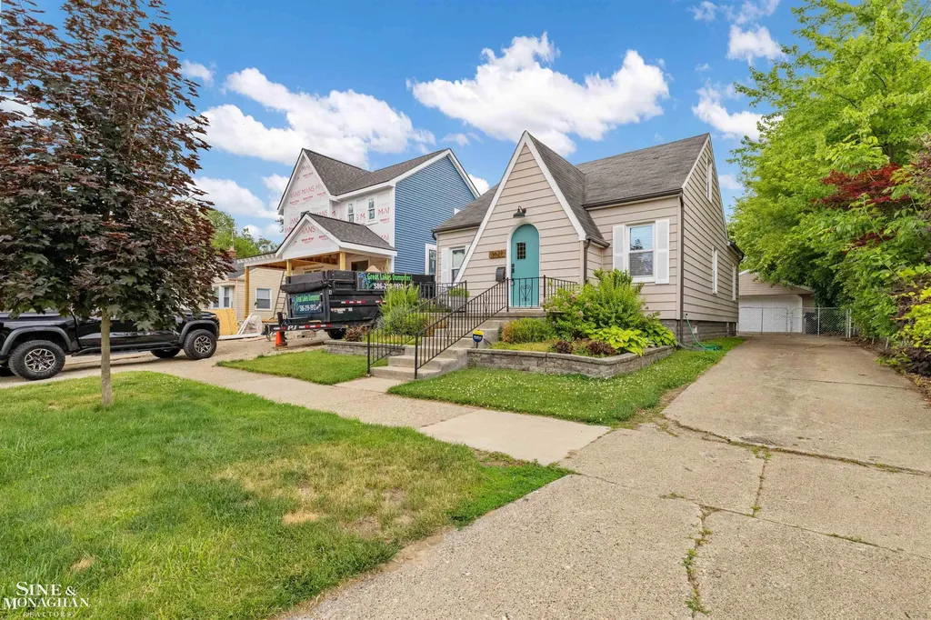3621 Buckingham Avenue Berkley City MI 48072