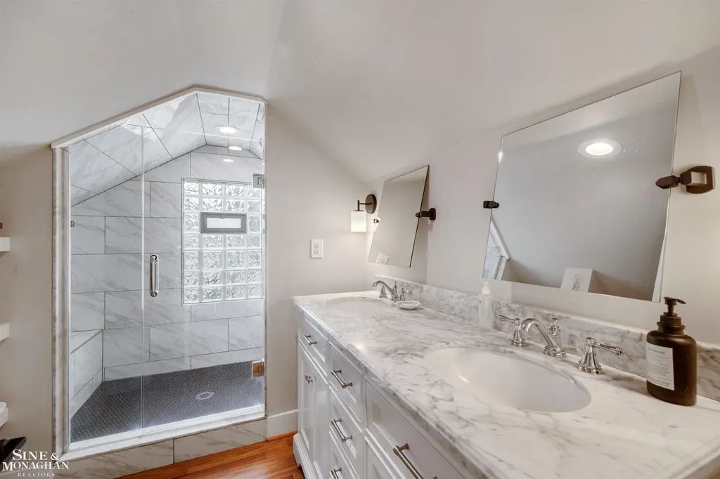 3621 Buckingham Avenue Berkley City MI 48072