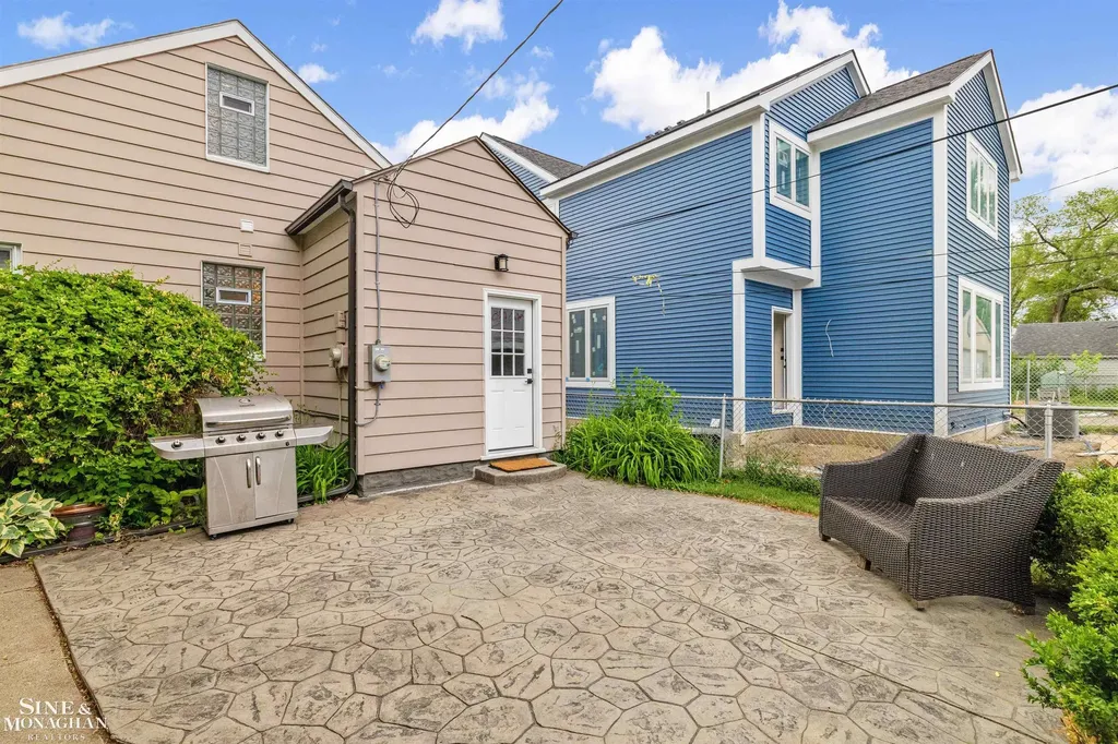 3621 Buckingham Avenue Berkley City MI 48072