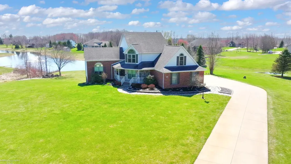 72608 Oxal Point Bruce Township MI 48065