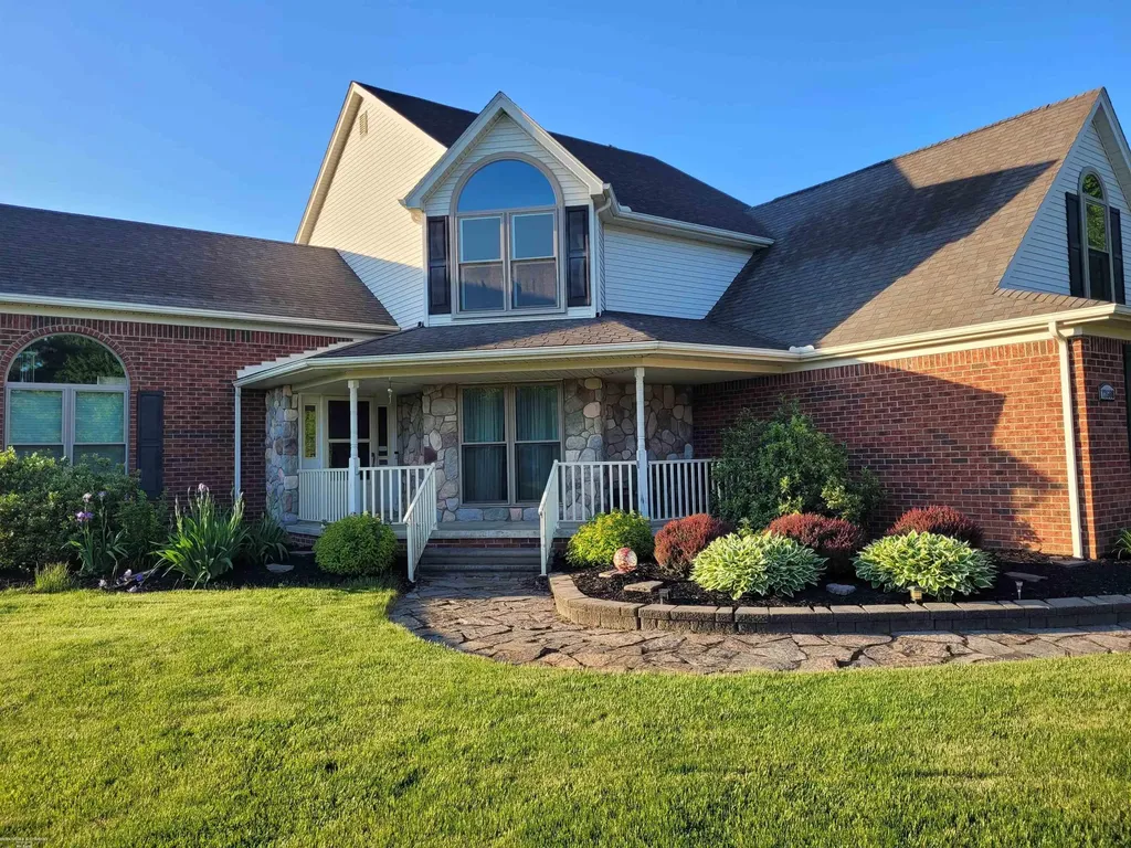 72608 Oxal Point Bruce Township MI 48065