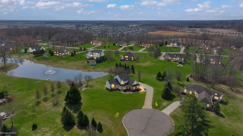 72608 Oxal Point Bruce Township MI 48065
