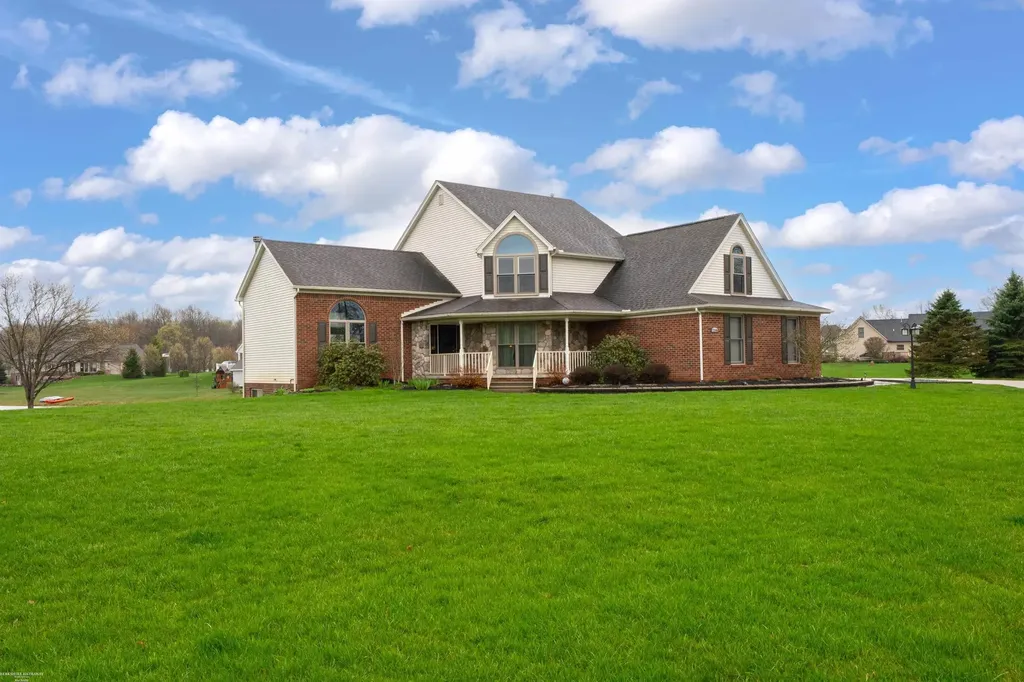 72608 Oxal Point Bruce Township MI 48065