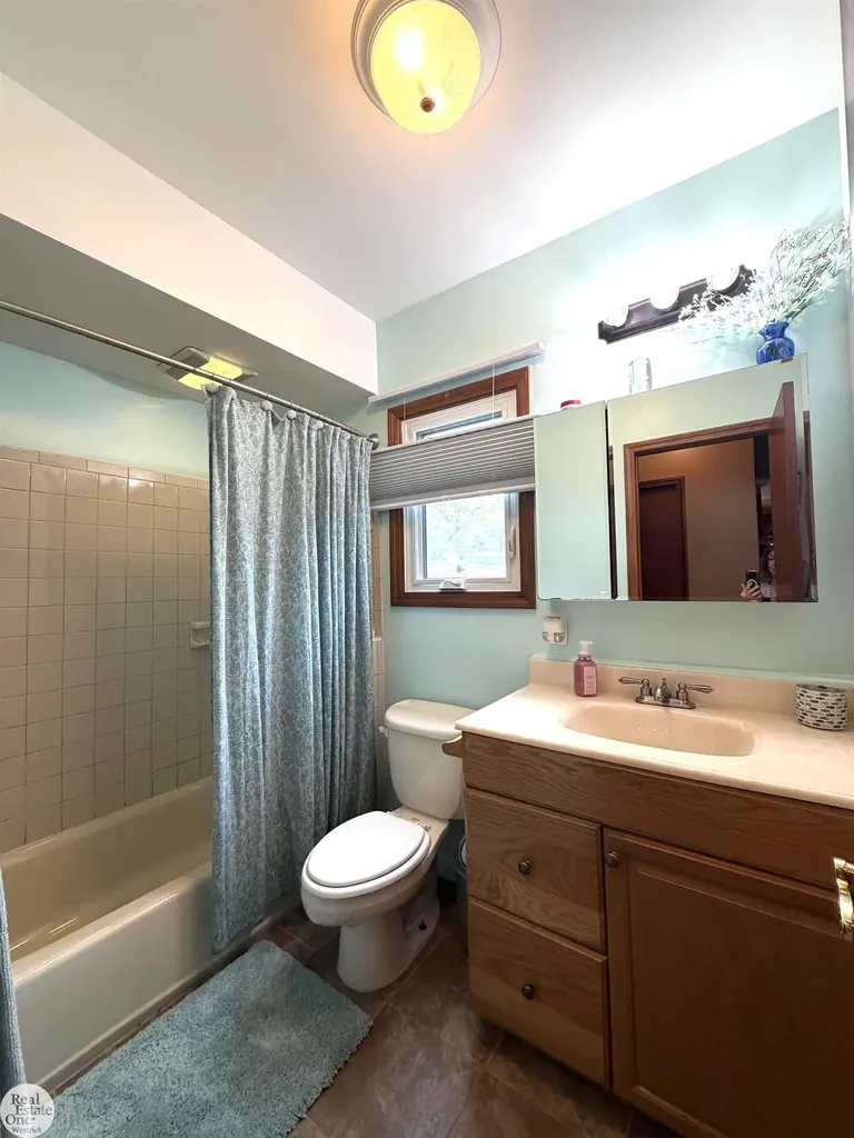 38055 Winkler Street Harrison Charter Township MI 48045