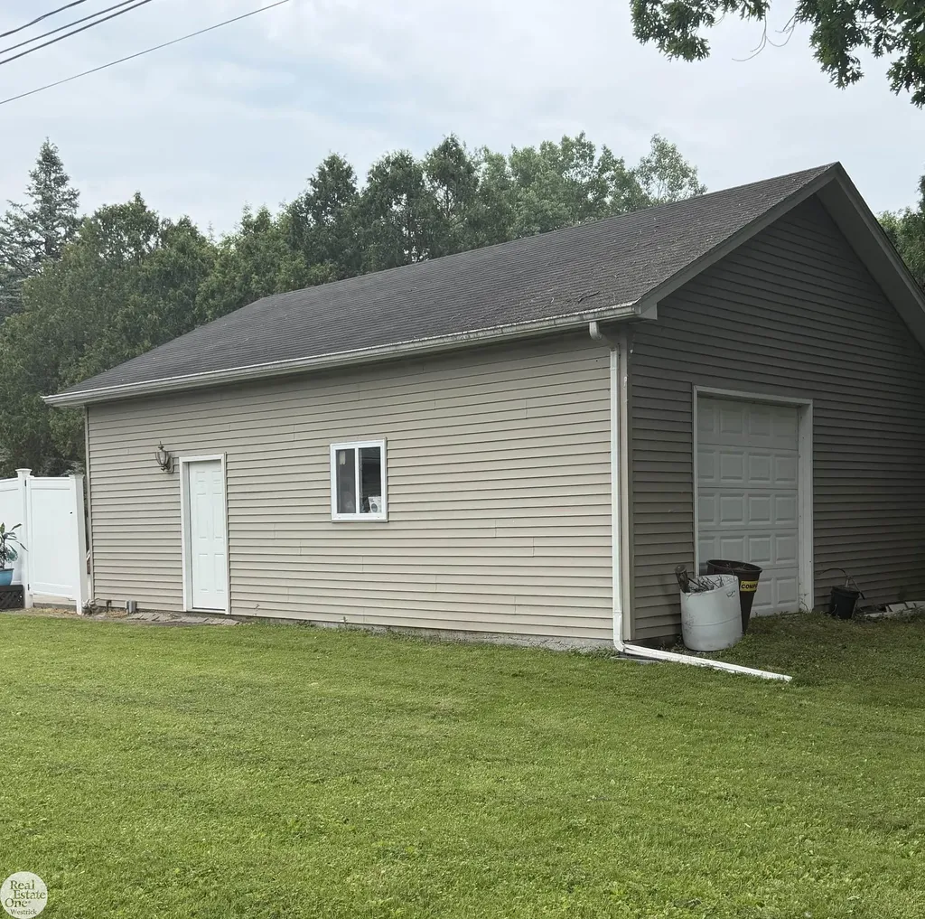 38055 Winkler Street Harrison Charter Township MI 48045