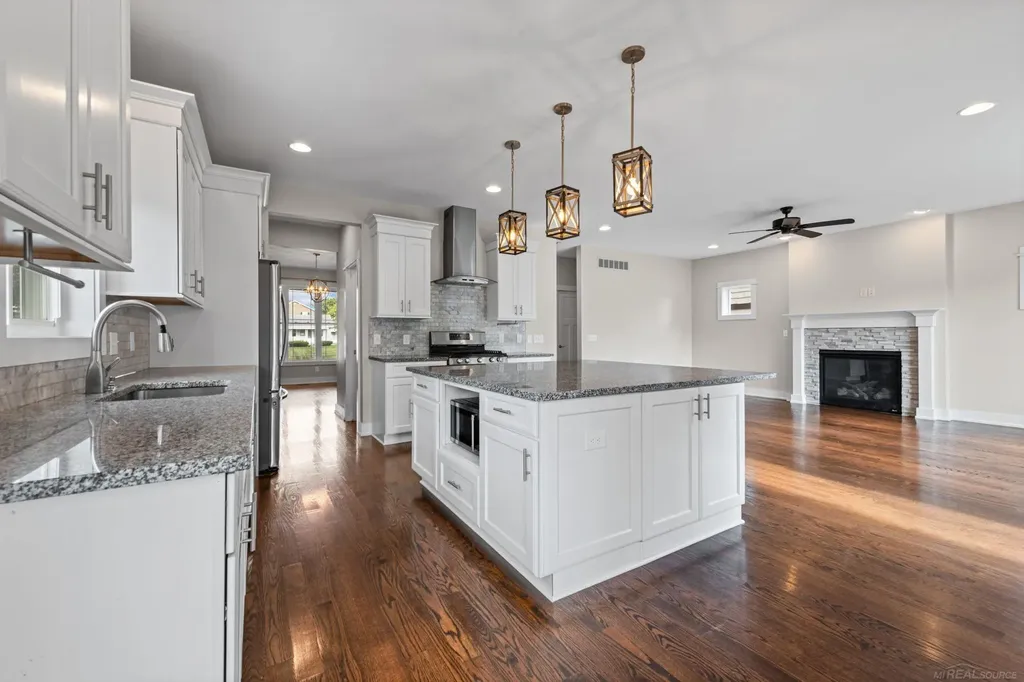 3712 Elmhurst Avenue Royal Oak City MI 48073