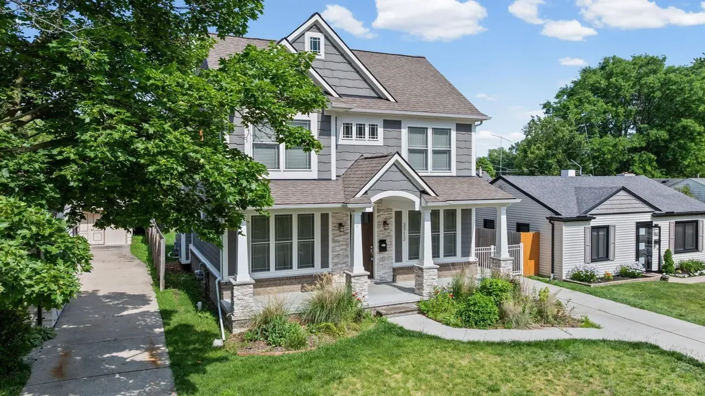 3712 Elmhurst Avenue Royal Oak City MI 48073