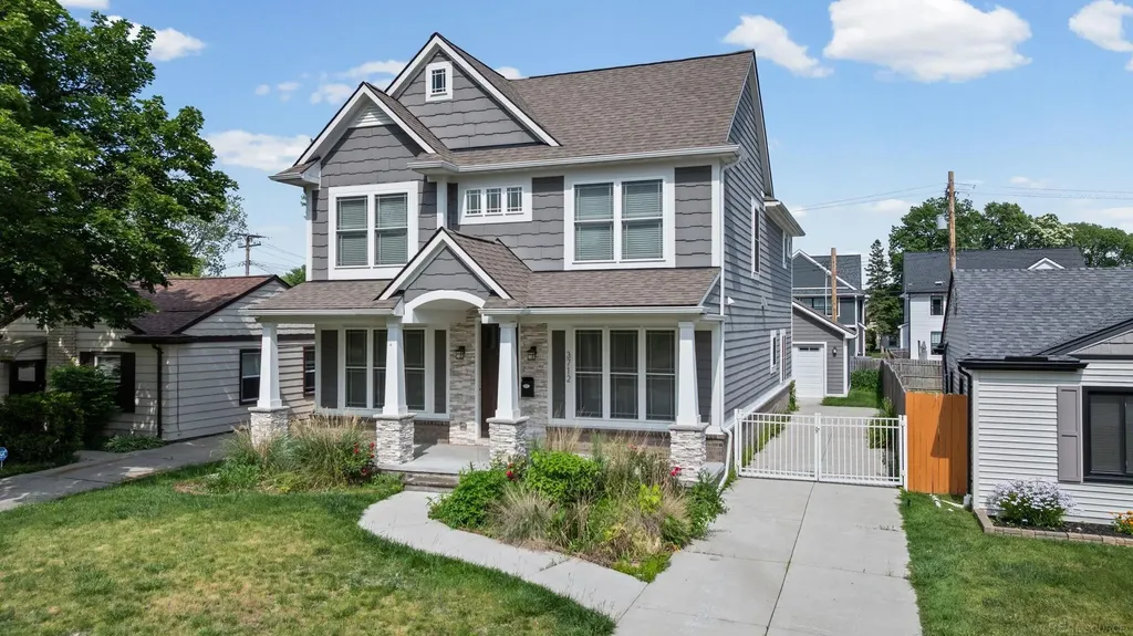 3712 Elmhurst Avenue Royal Oak City MI 48073